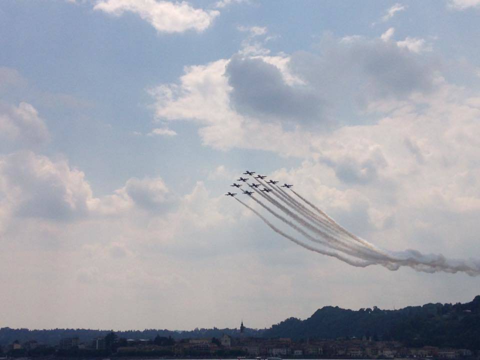 Frecce tricolori, le prove sul Lago Maggiore