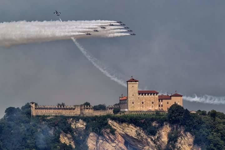 frecce tricolori rocca d'angera