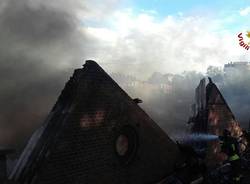 Incendio Castellanza pompieri
