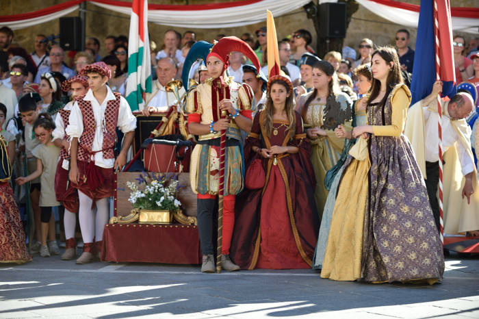 Palio dei Castelli, la sfilata