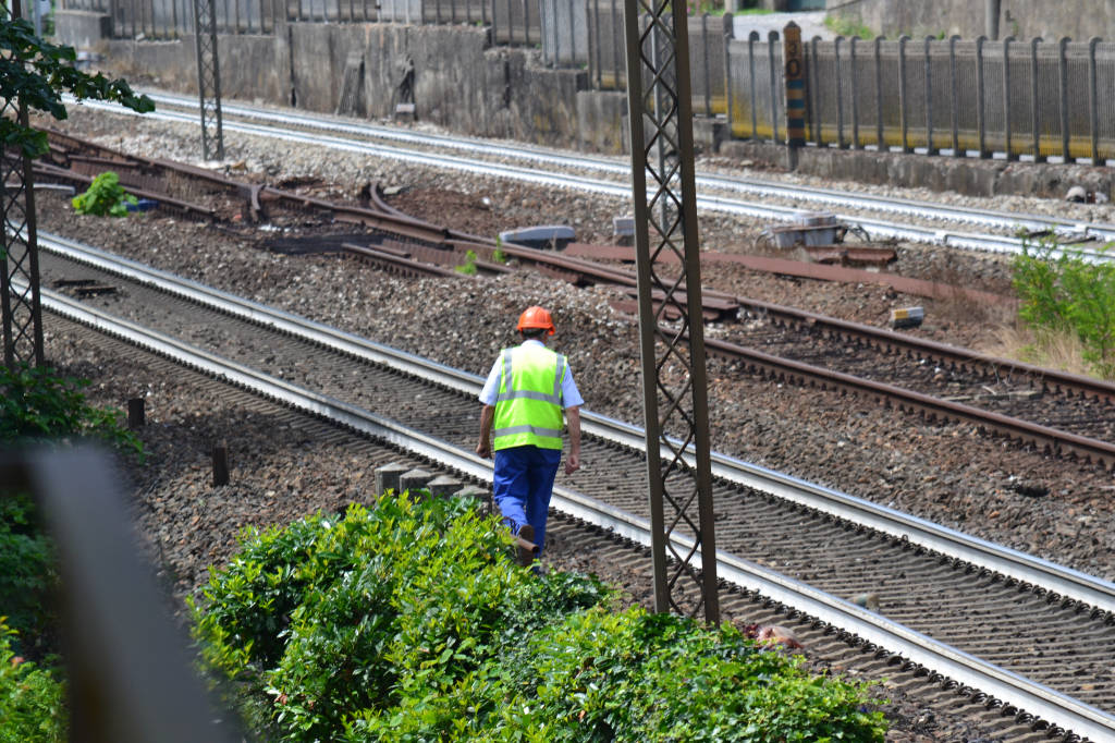 Persona investita dal treno, circolazione interrotta sulla Domodossola-Milano