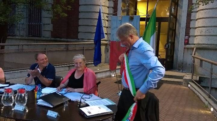 Primo consiglio comunale a Caronno Pertusella