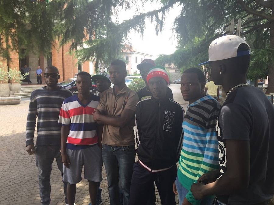 protesta profughi Samarate