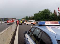Scontro auto camion, le foto