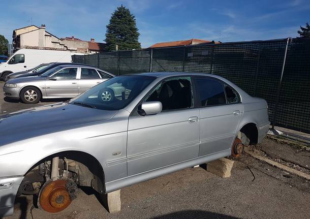 Cimitero di auto a Busto Arsizio