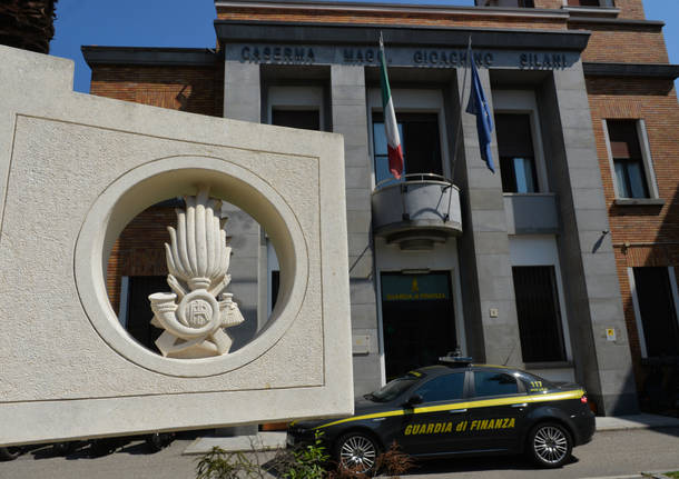 guardia di finanza luino