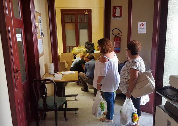 I bustocchi in fila per i terremotati