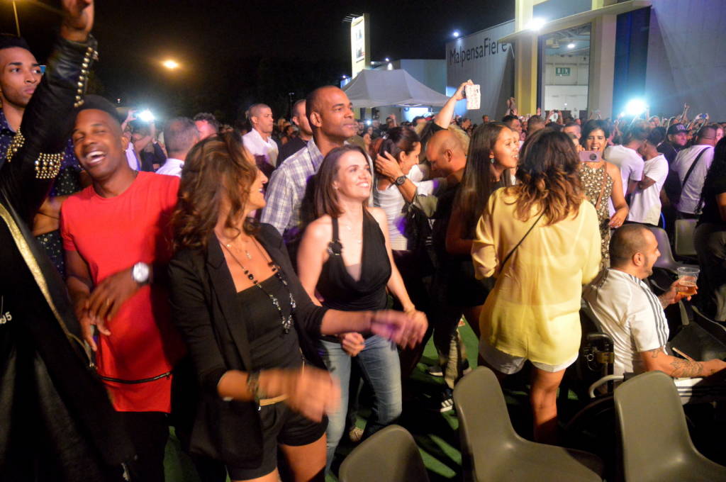 Il concerto di "Gente de zona" a Malpensa Fiere - foto di Marco Introini