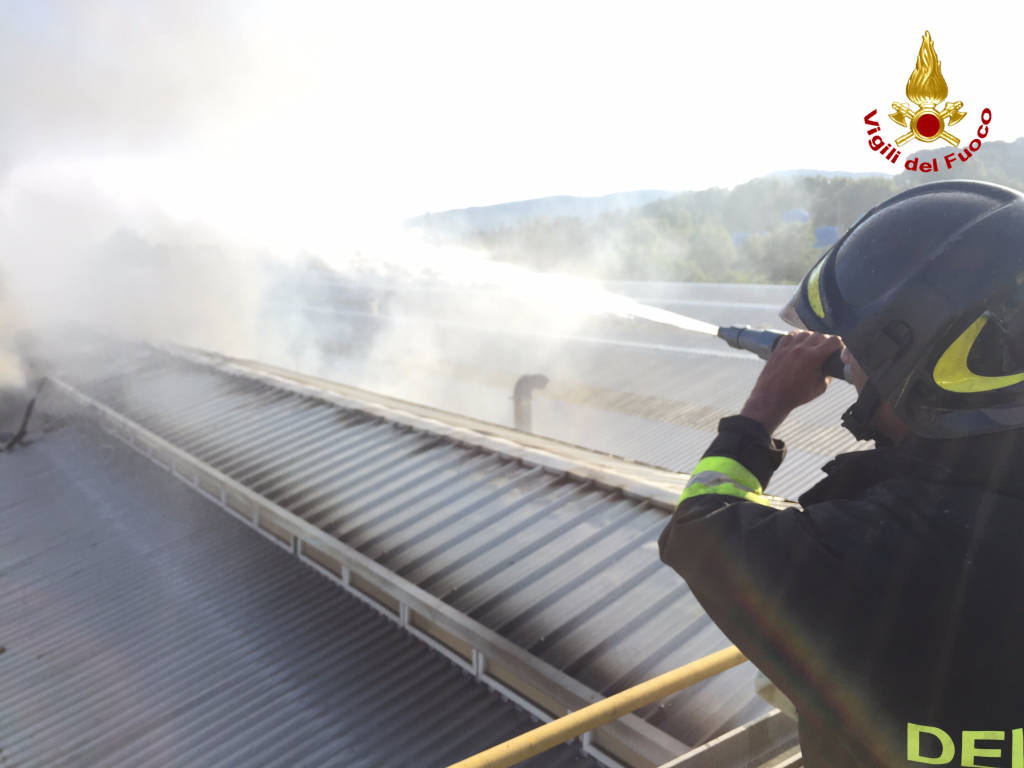 incendio whirlpool cassinetta agosto 2016