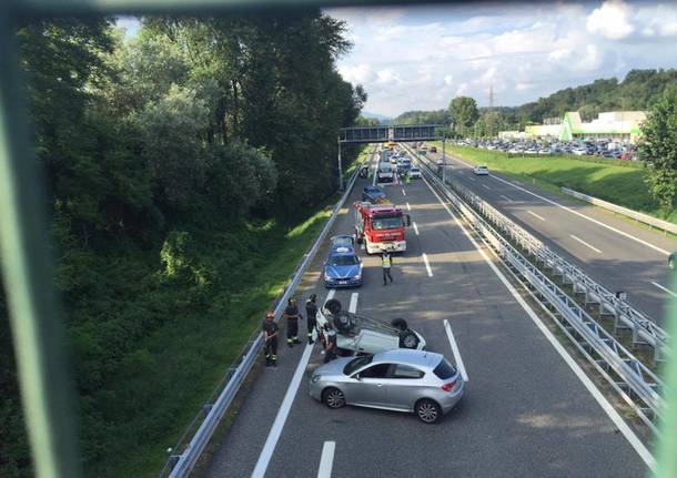 Incidente in A8 a Solbiate Arno