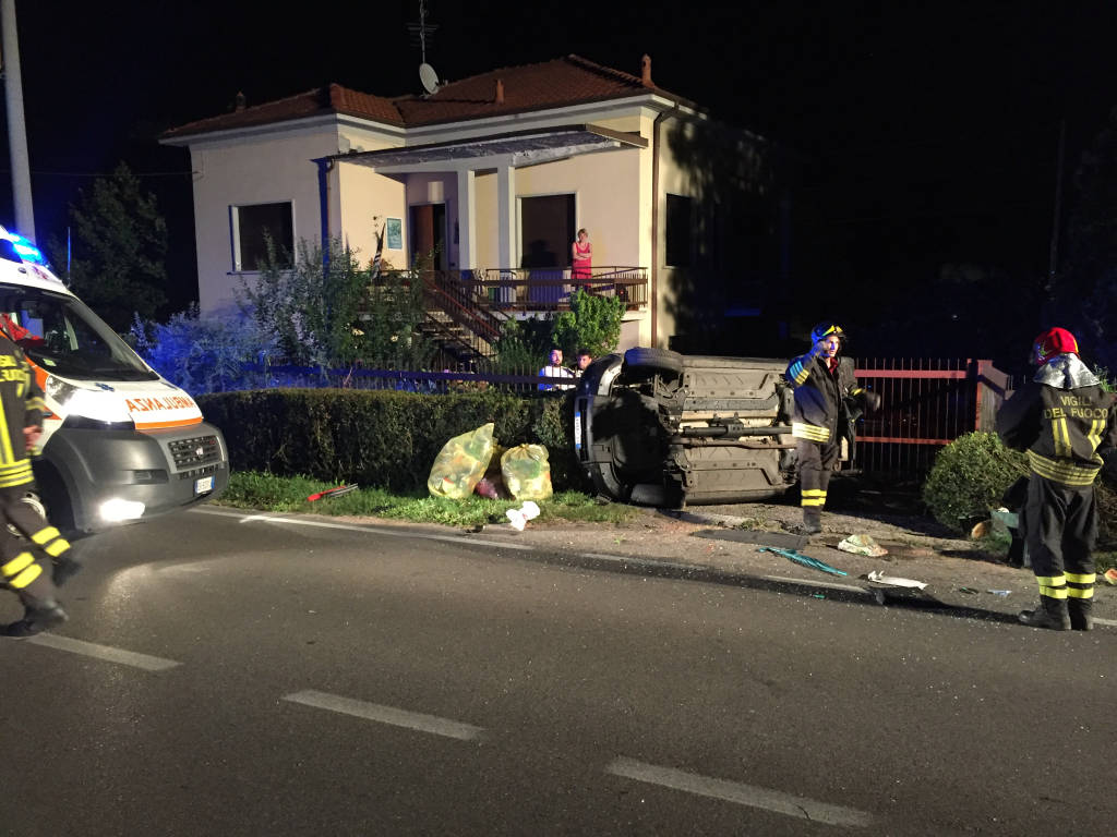 Ribaltamento Albizzate incidente