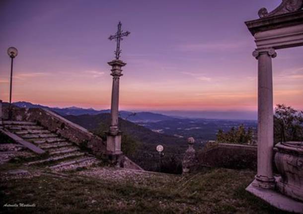 Scende la sera a Sacro Monte