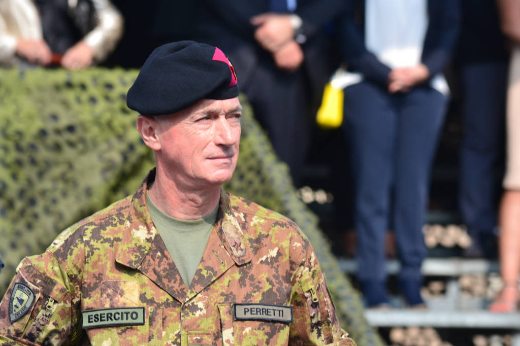 Cambia il comandante alla Caserma Ugo Mara