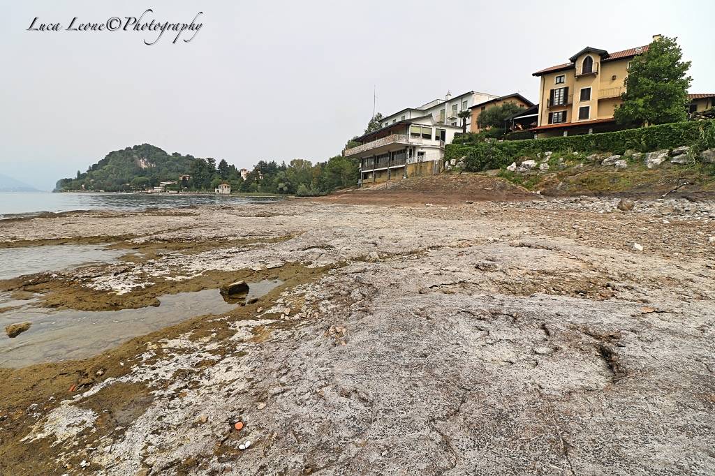 Spiagge lunghe sul Verbano: è magra