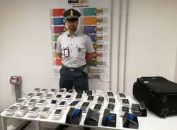 cellulari contraffatti Malpensa