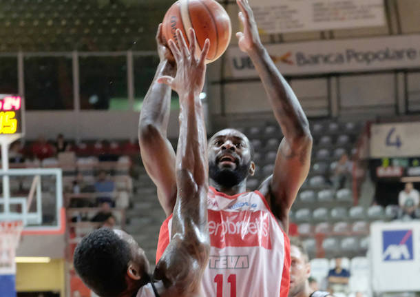 christian eyenga basket