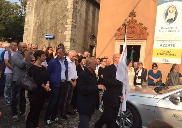 Il funerale di Gianni Capretti, addio al pugile buono