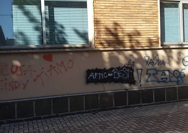 graffiti scuole ezio crespi busto arsizio