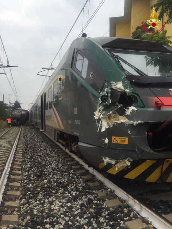 Incidente al passaggio a livello di Gazzada