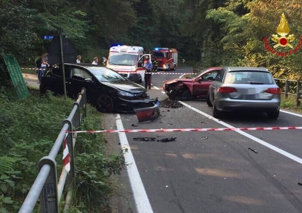 incidente strada Luino Cremenaga