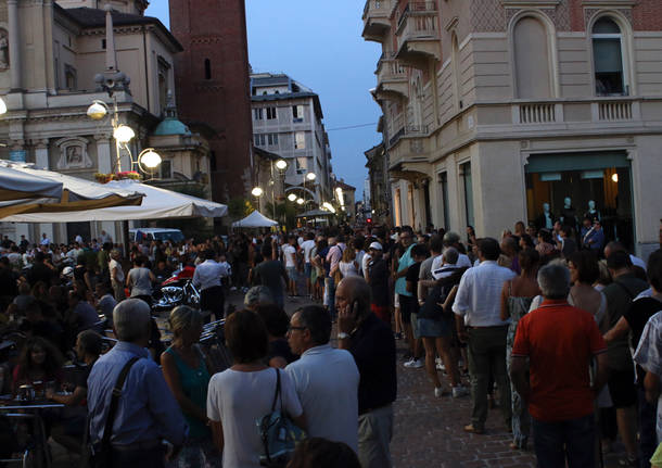 piazza san giovanni busto arsizio centro amatriciana