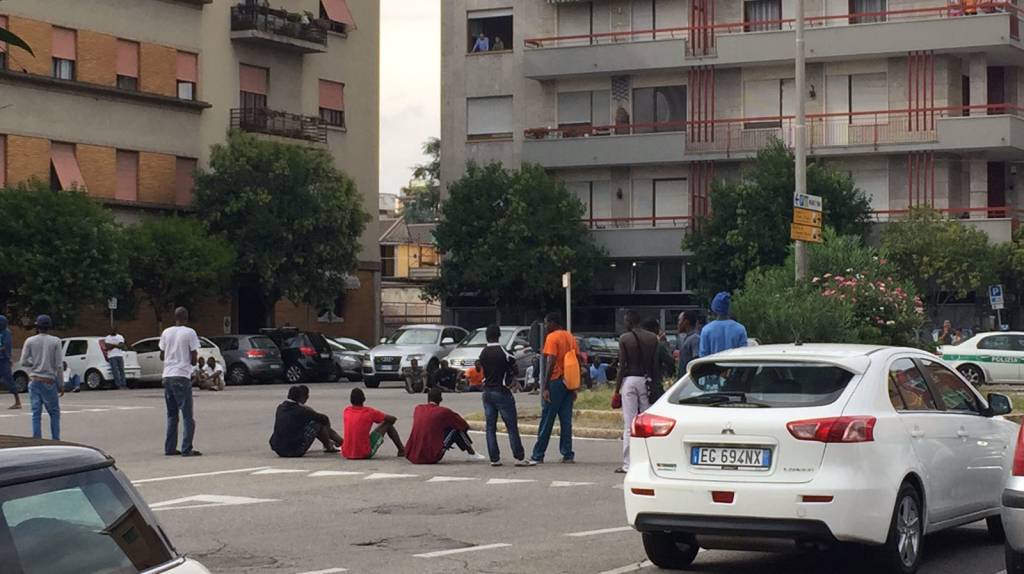 Protesta richiedenti asilo Busto Arsizio