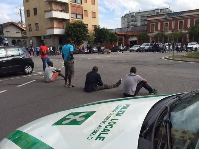 Protesta richiedenti asilo Busto Arsizio