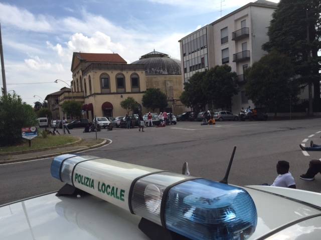 Protesta richiedenti asilo Busto Arsizio