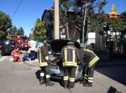 Auto ribaltata a Lonate Pozzolo