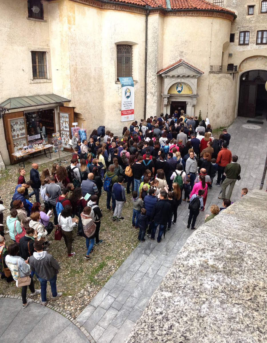 Brisago Valtravaglia - Educandato al Sacro Monte
