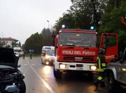 Auto ribaltata ad Arsago seprio