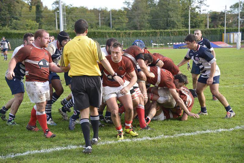 stadio delle “Azalee” di Gallarate.  Rugby Varese, e una delle ultime nate – i padroni di casa del Malpensa Rugby –