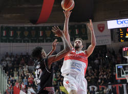 Openjobmetis Varese - Pasta Reggia Caserta 93-74