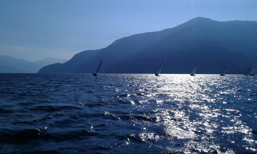 Il lago visto dalla regata