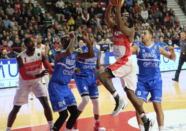 Openjobmetis Varese - Enel Brindisi 91-81 d1ts
