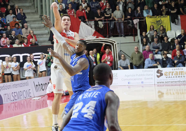 Openjobmetis Varese - Enel Brindisi 91-81 d1ts