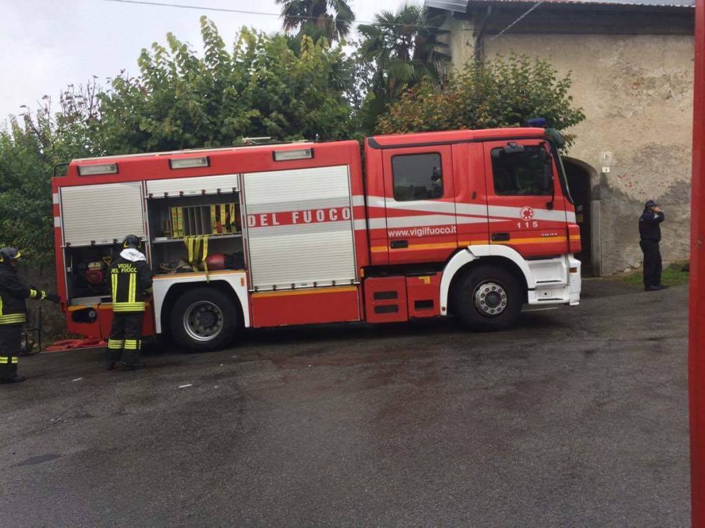 Incendio a Cittiglio: sei persone evacuate