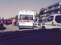 incidente via Varese Gallarate ambulanza Polizia Locale