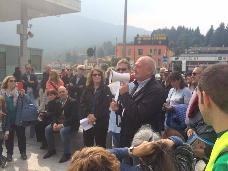 Lavena Ponte Tresa - Marcia della pace 2016