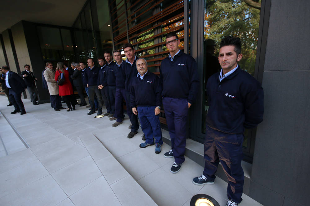ministro poletti bandera busto arsizio