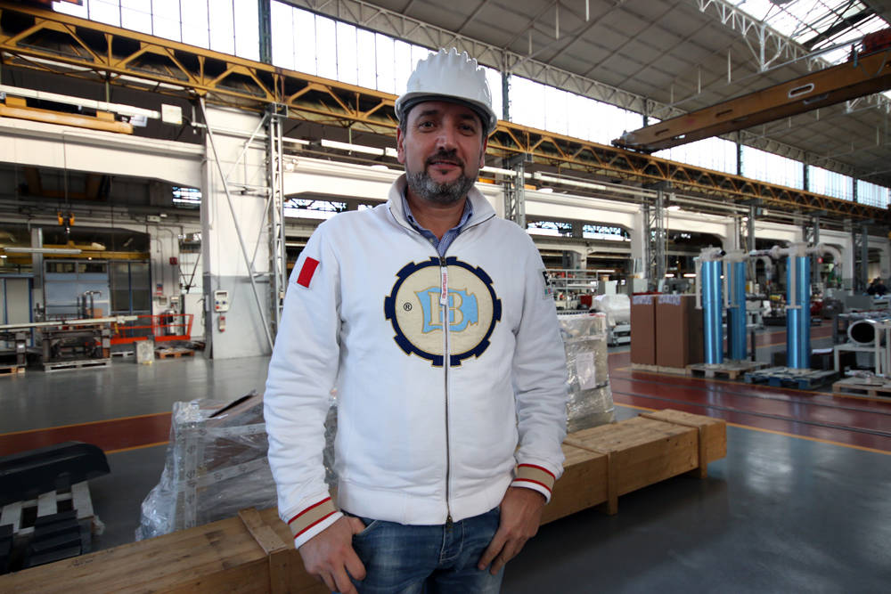 ministro poletti bandera busto arsizio