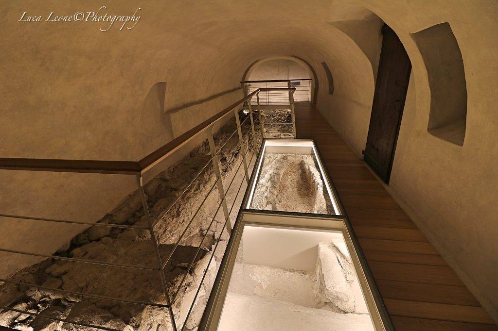 Nella cripta del Sacro Monte