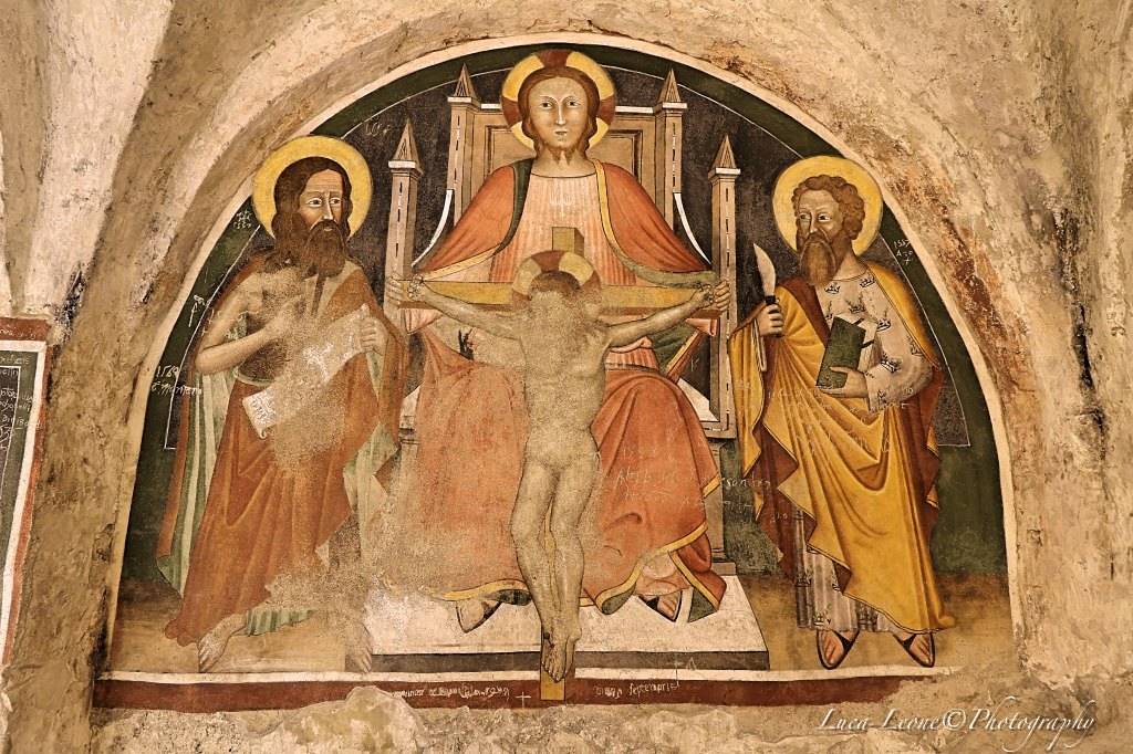 Nella cripta del Sacro Monte