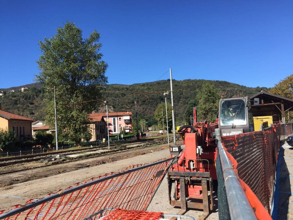 Porto Ceresio - Lavori alla stazione 3 ottobre 2016