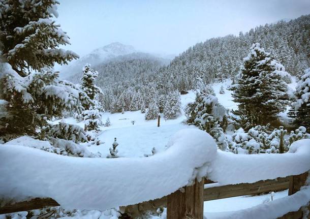 Prima neve di ottobre a Foppolo