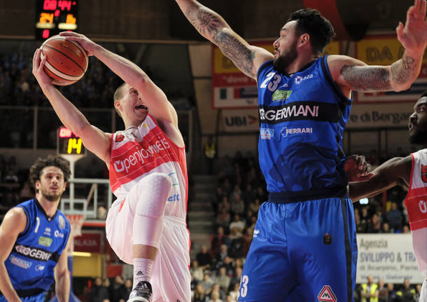 Openjobmetis Varese - Germani Brescia 68-74