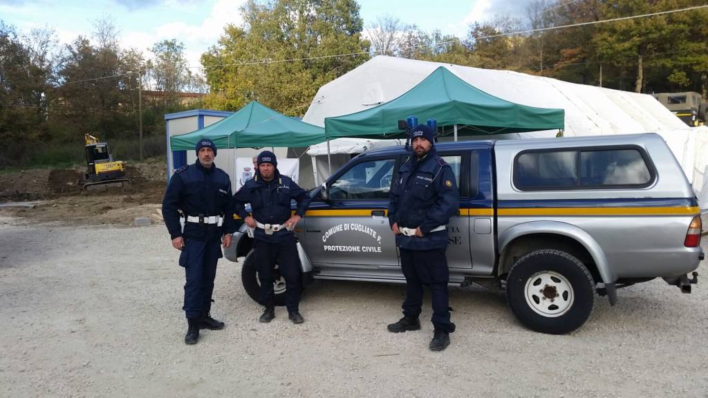 I vigili della Valle assistono i terremotati