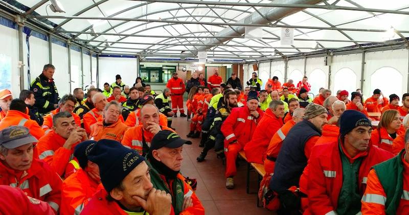 100 volontari di protezione civile in azione