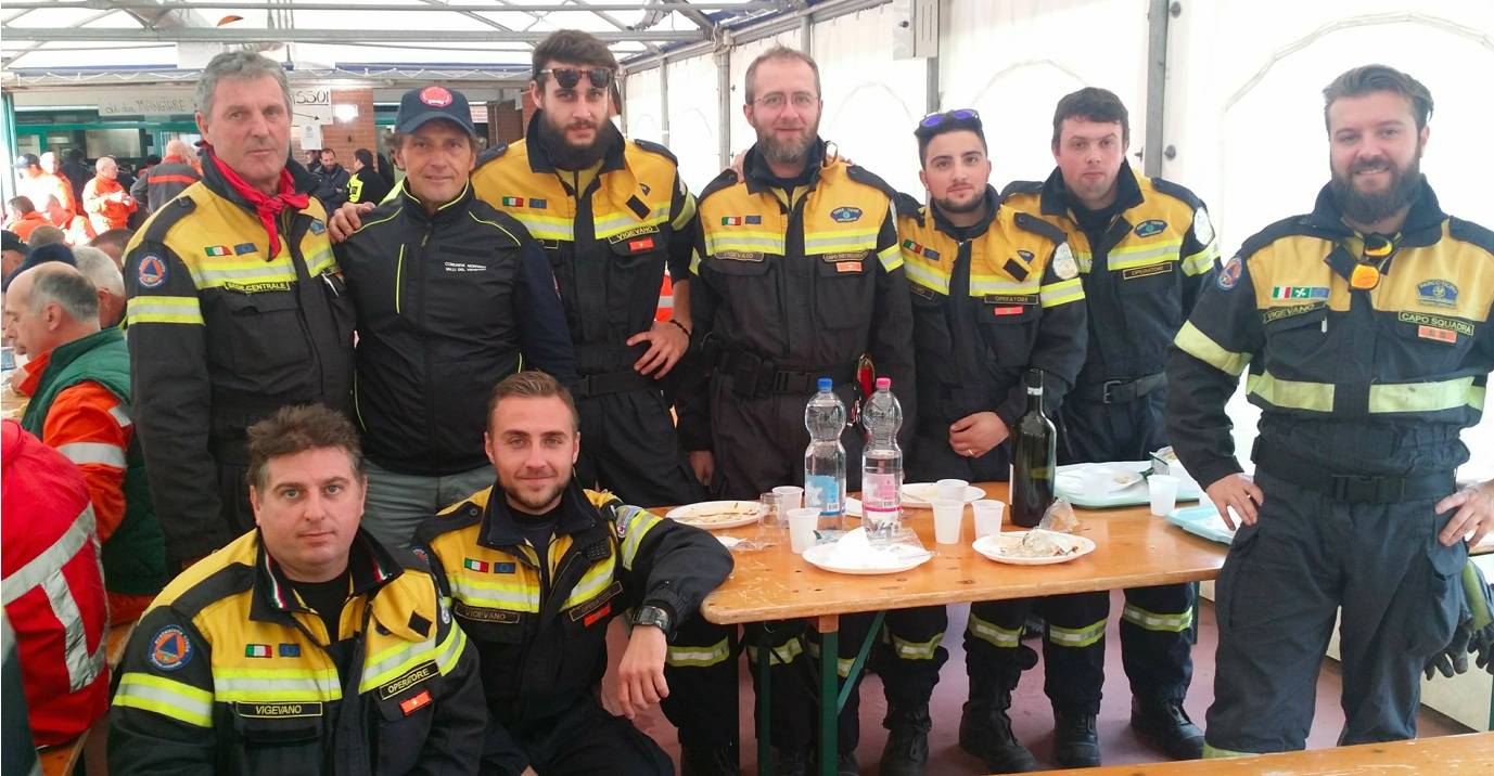 100 volontari di protezione civile in azione