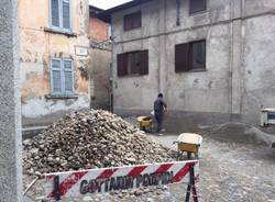 I lavori in centro a Castello Cabiaglio